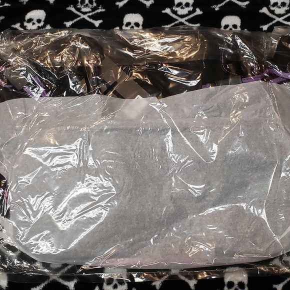 Banned Apparel Purple Sugar Skull Handbag Purse - Picture 5 of 5